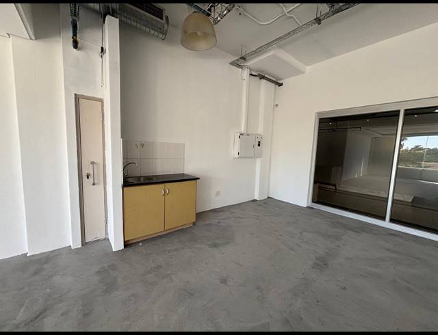 175M² BUSINESS TO LET IN NORTHGATE BUSINESS PARK